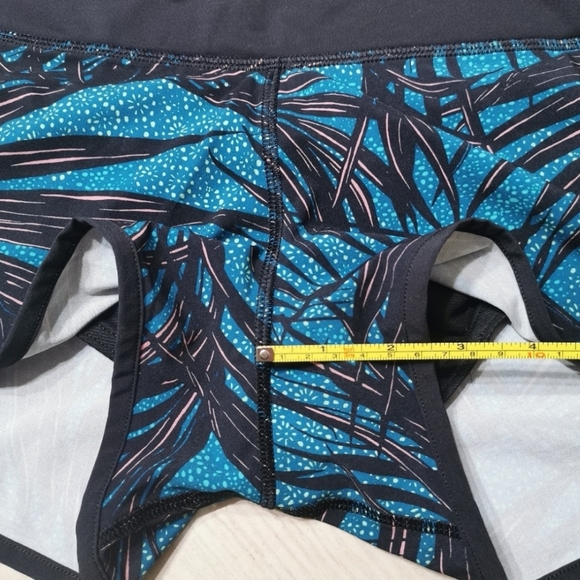Lululemon Speed Short - Picture 10 of 15